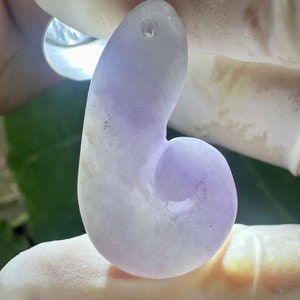 Lavender Jadeite Māori Pendant: Burmese Carved Jade
