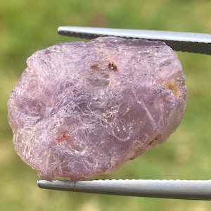 40.80 Carati Spinello naturale Raro Mogok birmano ruvido (non trattato)