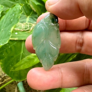 39.50 Carats Type A Green jadeite Jade leaf pendants,green jade,gift,gift grandma,Jadeite Jade pendant,natural Grade A jadeite Jade,pendant