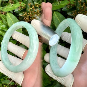 63.6 MM 356.50 Carats Type A Vintage Natural Green Jade Bangle,Jadeite Jade Burmese,green jadeite jade Burma,green jadeite bangle