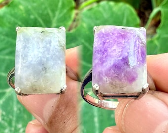 22x12.3 mm ハックマナイト宝石：希少なUVカラーチェンジソーダライト