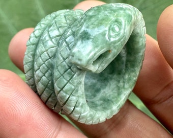 Sneak jadeite Jade ring,size 9.5 us,Green jade,natural Grade A jade,burma burmese gemstones,vintage jewelry,gift,gift grandma,wedding day