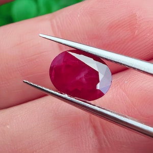 1.90 Carats  Natural Ruby Burmese Mogok (Untreated)