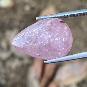 16.20 Karat Naturrosa Spinell Burmese (unbehandelt)
