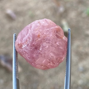 60.20 Carats Natural Spinel Rare Rough Burmese Mogok (Untreated)
