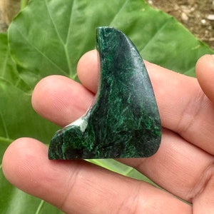 124.50 Carats Kosmochrol Jade,Maw sit sit Jade,green black Jade,Albite jade,gift,jade Burma,Jadeite Burmese  Pendant