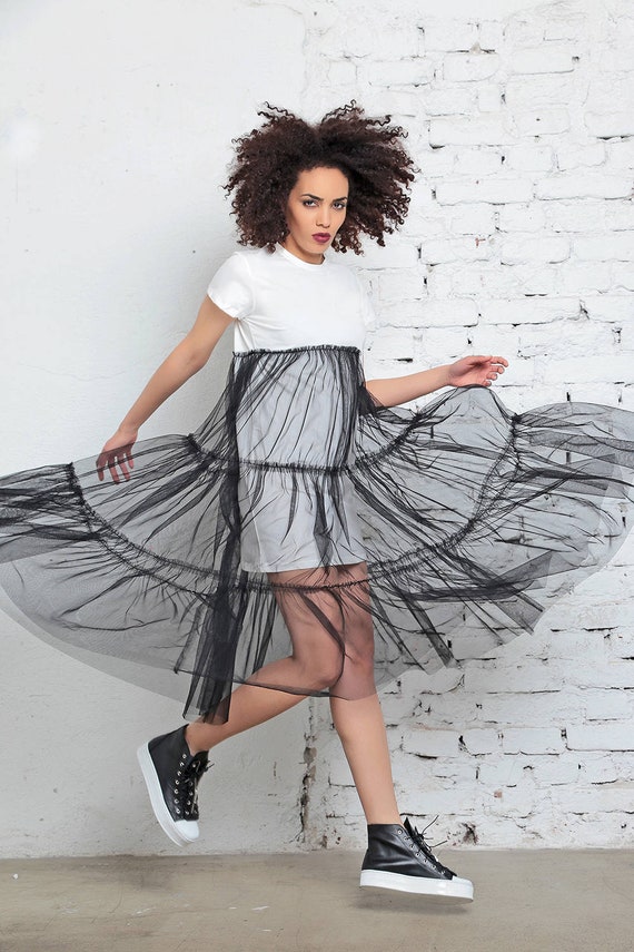 Sheer Dress, Tulle Dress, See Through Dress, Trendy Plus Size Dress, Tulle  Overlay, Black and White Dress, Avant Garde Dress, Sexy Dress -  Canada