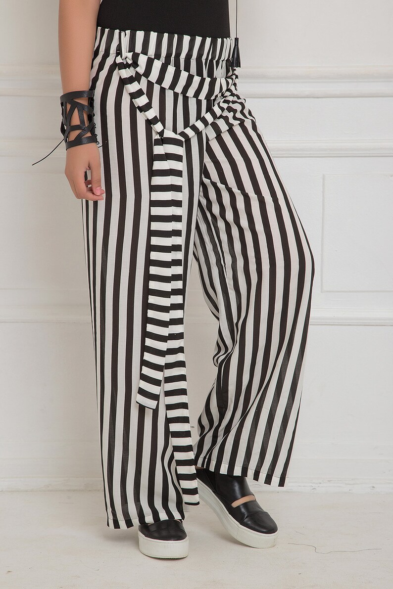 women's pants with stripes down the side