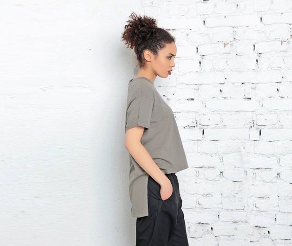Gray Tee, Asymmetric Top, Casual Top, Minimalist Tee, Cotton Top, Spring Fashion Top, Plus Size Tee, Office Top, Urban Clothing, Party Tee