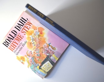 Rime in umido. Roald Dahl. Illustrato da Quentin Blake. Un libro vintage con copertina rigida di Jonathan Cape. 1989.