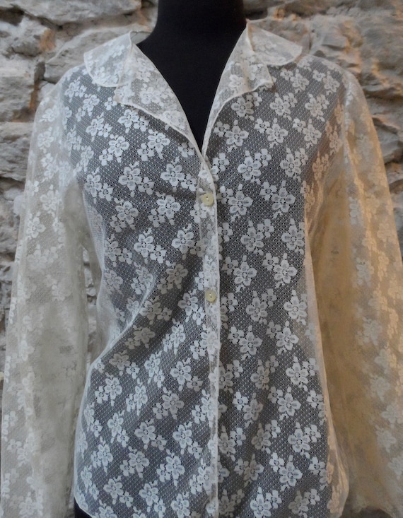 French Vintage Lace Shirt or Jacket. Size 42 / 44