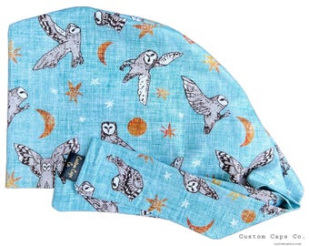 Gorro quirúrgico azul con búhos, adorable gorro de duendecillo para otoño para mujer / Custom Caps Co.