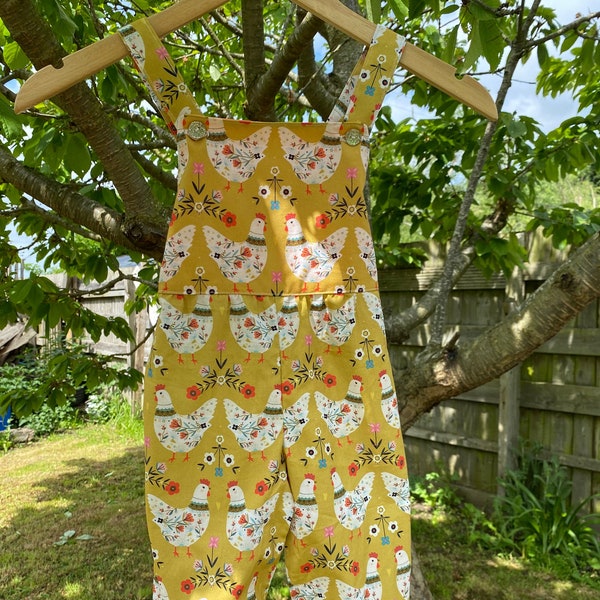 Ésmée | Fun Chicken Dungarees