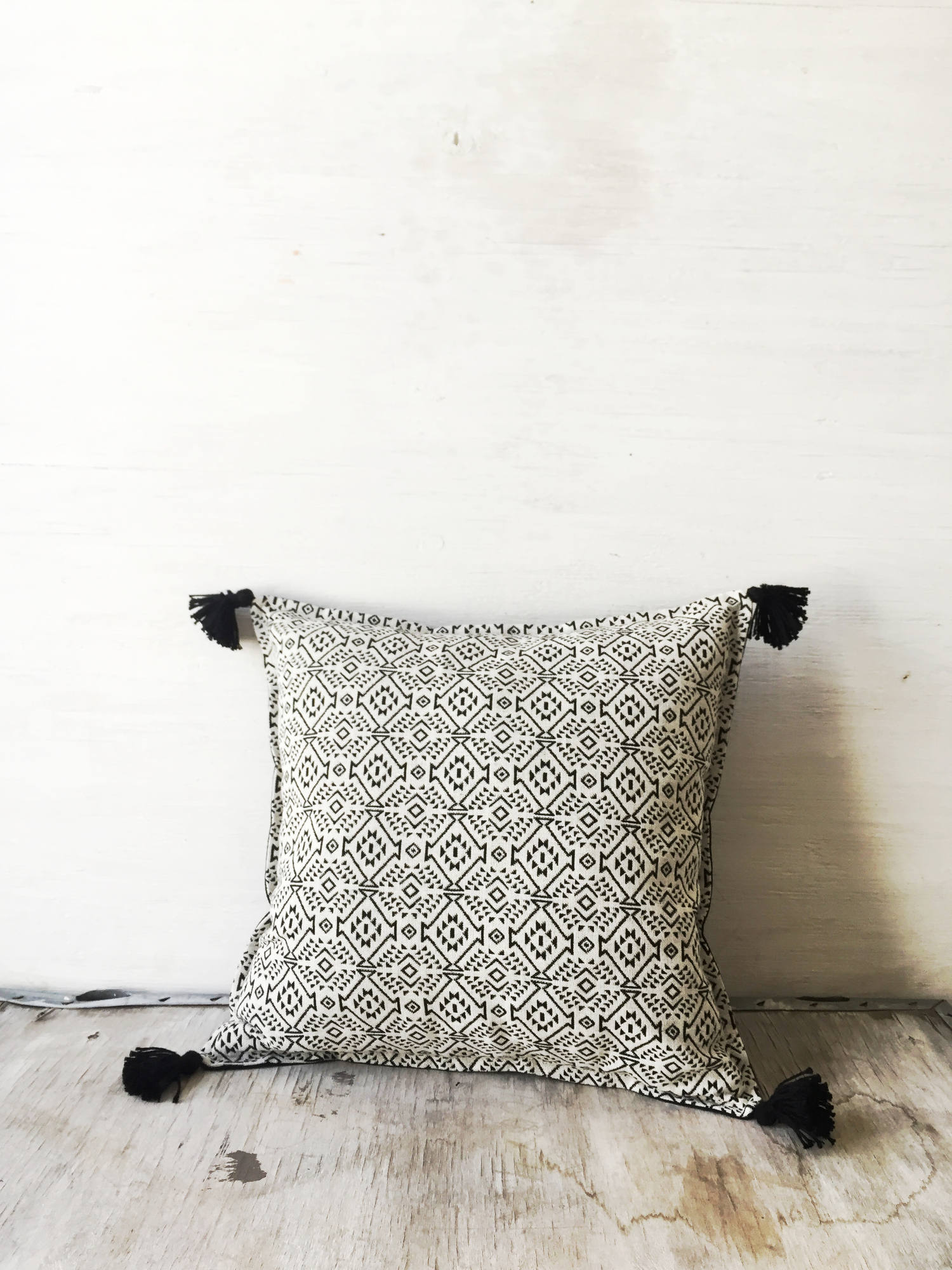 Boho decor. Tassel pillow cover. Bohemian bedding. Woven throw Etsy