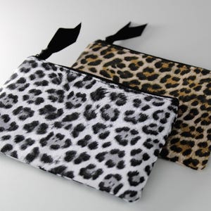 Monedero pequeño de tela con estampado de leopardo y cremallera, minibilletera, tarjetero, regalo hecho a mano para ella, con opción de llavero, gris o dorado.