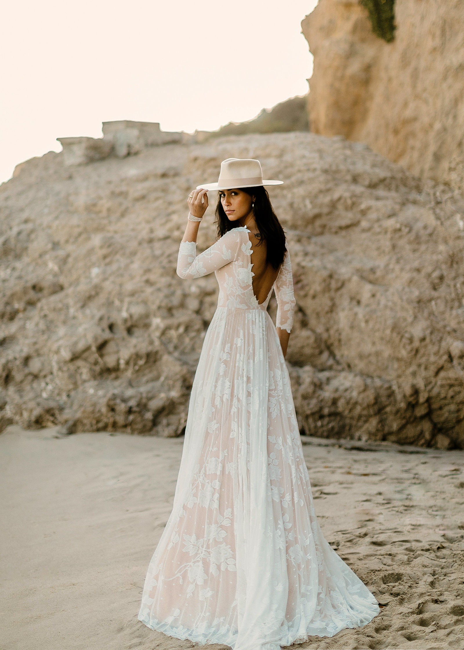 chinese dress ladies White Mermaid Boho Long Lace Wedding Dress with Sleeves Diamond White / 18