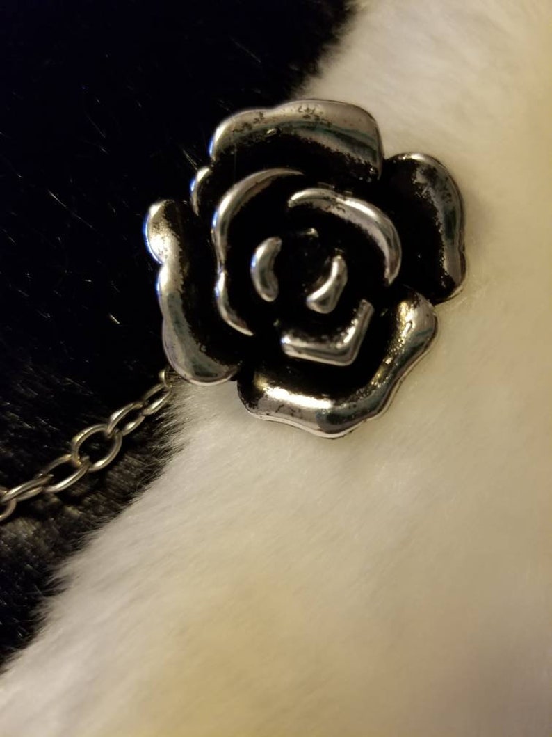 color- blacksilver Cloak clasps
