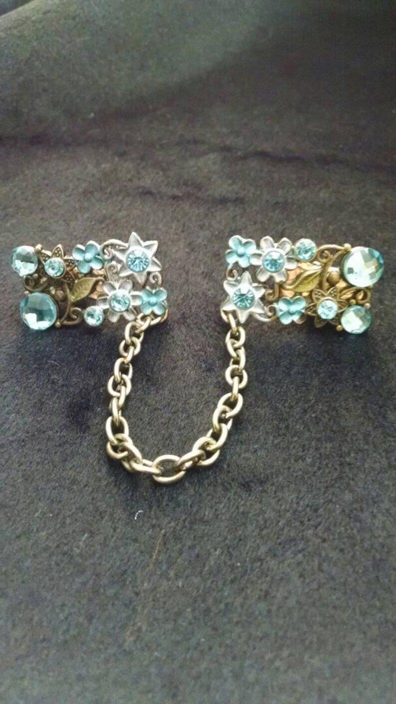 Cloak clasps color- bronzeblues