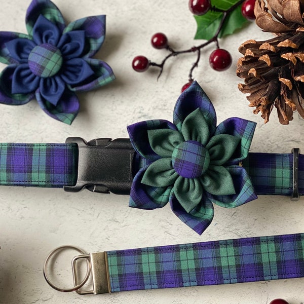 Dog collar, holiday plaid flower, plaid, Christmas plaid collar, collar flower, Christmas plaid, collar with bow, collar with flower, flower