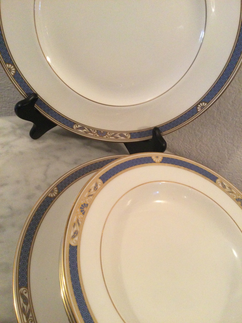 Vintage ROYAL DOULTON Fine China BISCAYNE New Romance Collection 4