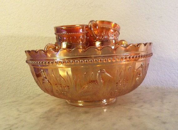 ガラス製 葉と鳥の彫刻ボウル ガラス製 葉と鳥の彫刻ボウル