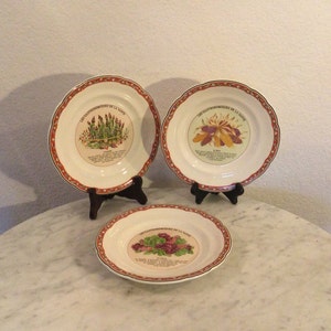 GIEN FAIENCERIE De GIEN “Les Gastronomiques De La Sante” 3 Platos De Ensalada/Postre. Centro De Verduras, Hojas Blancas, Banda Verde.Fabricado En Francia.