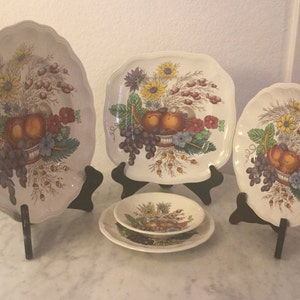 SPODE COPELAND &quot;REYNOLDS&quot; Pattern S2188, Twenty One(21)Pcs Dinnerware Set. Multicolor Fruits&Flowers Center. England. Disc.