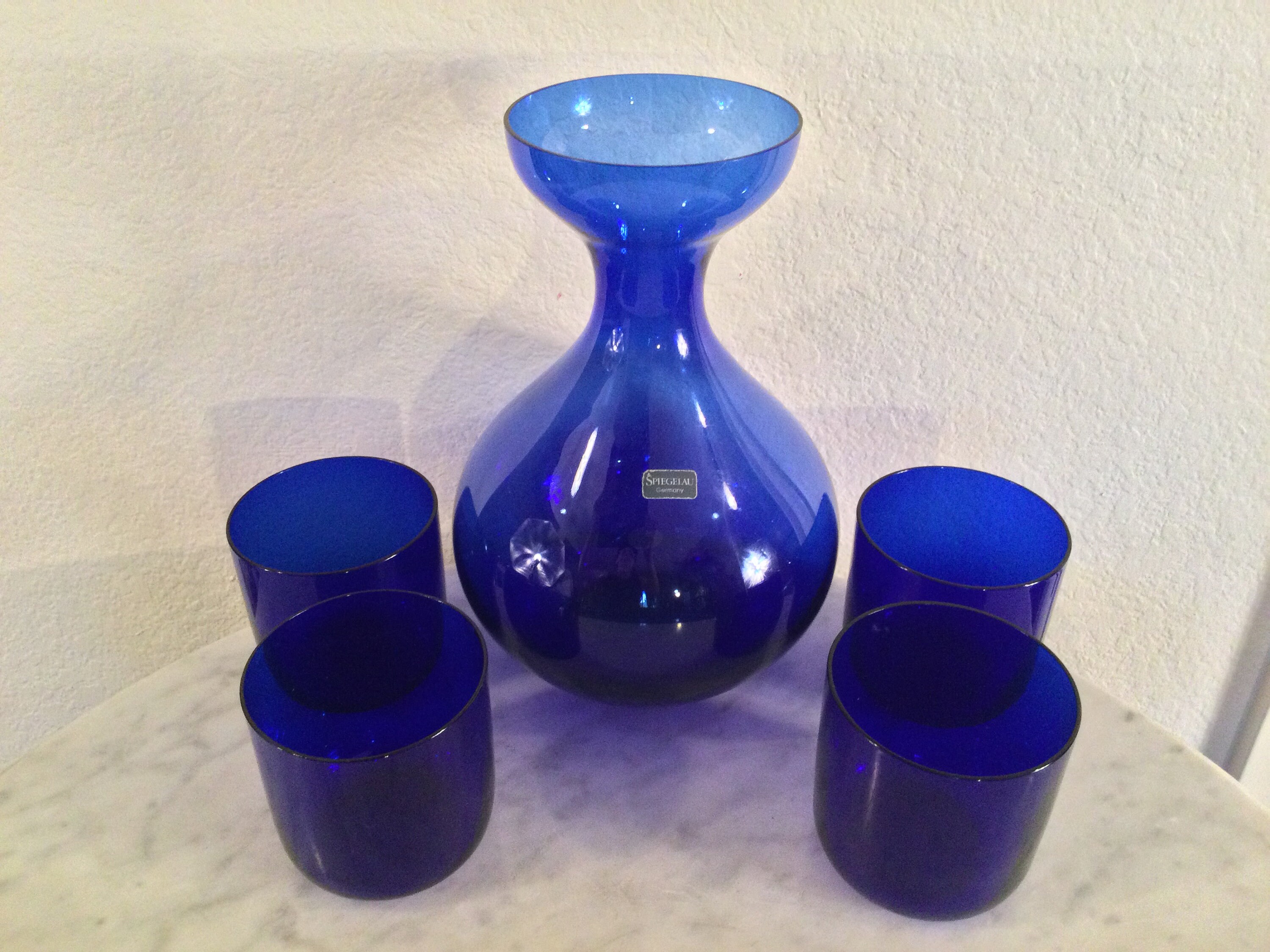 SPIEGELAU GERMANY Decanter & 4 Glasses Set. Cobalt Blue, Hour Glass Shape Decanter, Smooth, No Trim. Retired. Stunning. Rare
