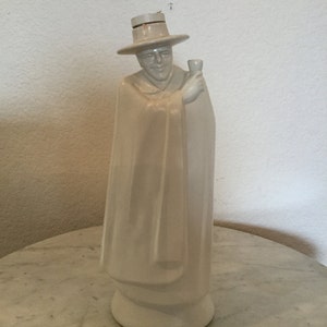 Vintage Wedgwood Barlaston Of Etruria &quot;Moonstone&quot; Whiskey Bottle White Porcelain Decanter. Made In England. Discontinued .