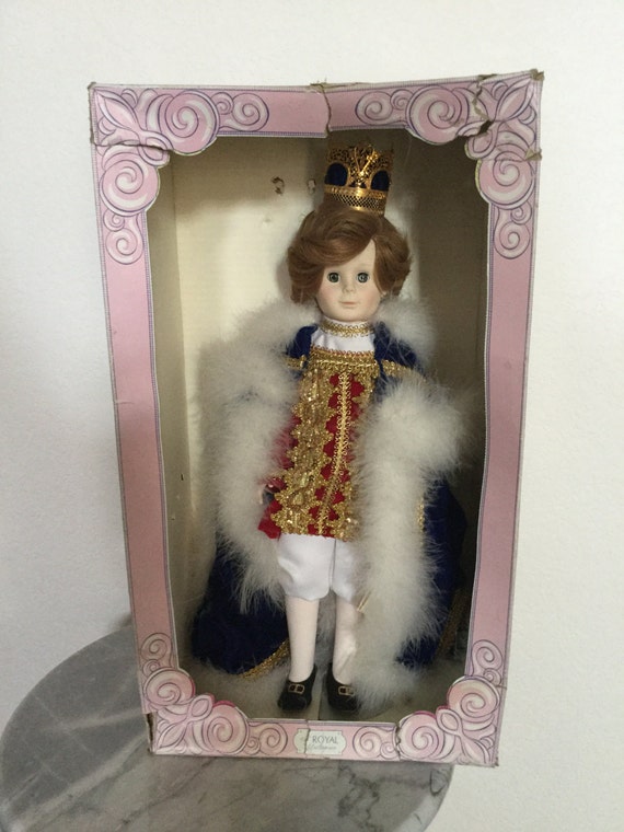 Royal family dolls hotsell