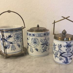 Antique Gorgeous DRESDEN By FRANZISKA HIRSCH  Blue Onion Design Three (3) Jar/Containers Set White&Blue. Germany-Saxony. Retired. 1800.