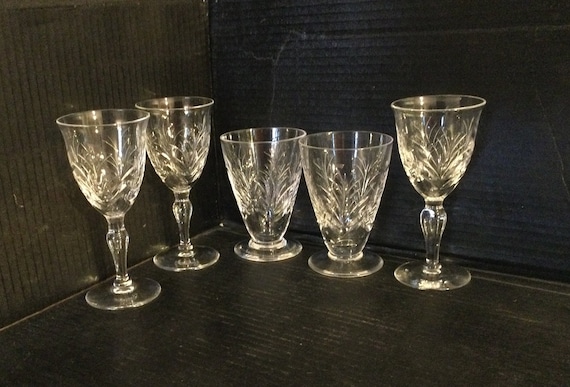 STUART CRYSTAL ARAGON 3 Sherry & 2 Juice Glasses. Clear Cut Crystal, Cut  Stem. Made in England. Discontinued 1954-1986. - Etsy