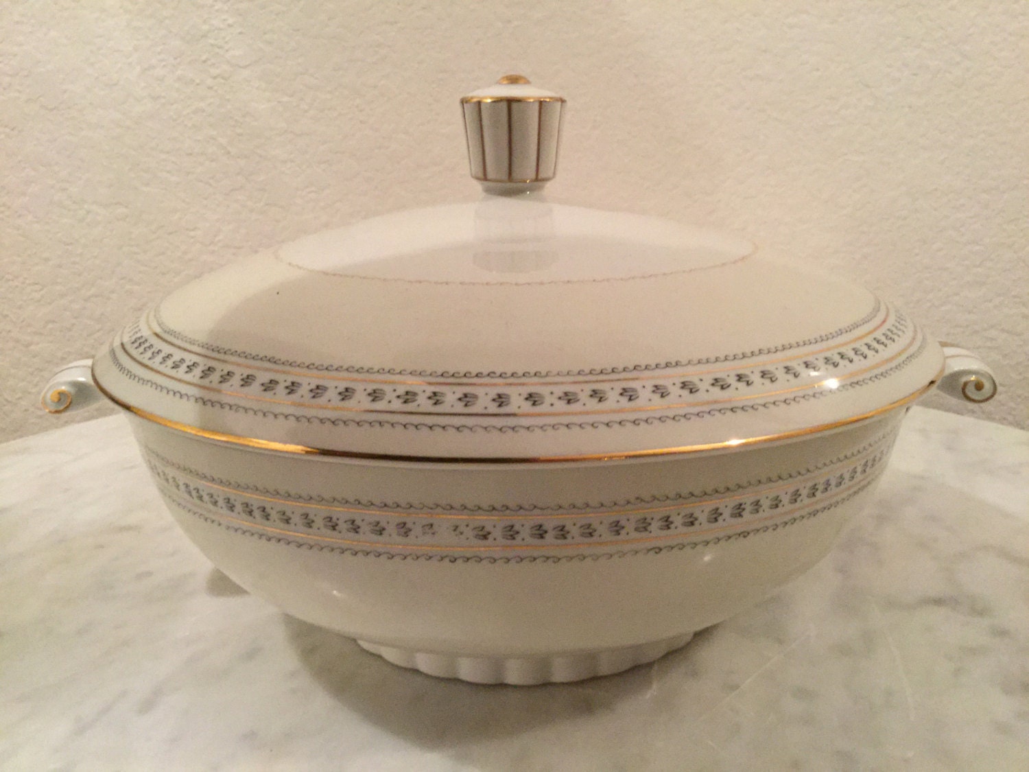 Home & Living Vintage Covered Sugar Bowl Made in Occupied Japan Serving