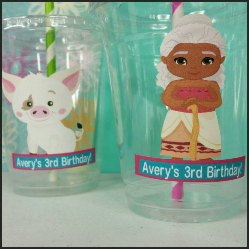 12 Personalized Polynesian Princess Themed Party Cups with Lids and Straws