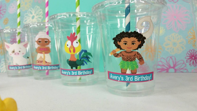 12 Personalized Polynesian Princess Themed Party Cups with Lids and Straws