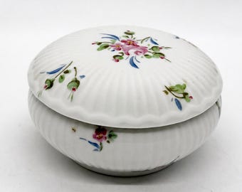 White Ribbed Porcelain Trinket Box With Hand Painted Floral Lid