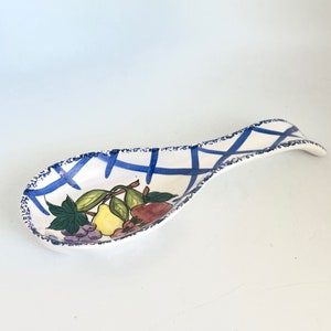Vintage Spoon Rest - White Background  - Blue Cross Hatching - Painted Fruit - Ceramic Kitchen Accessory - Vintage 1990&#39;s Home/Kitchen Decor