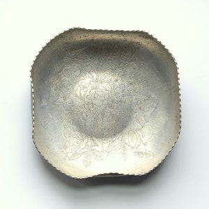 Vintage Aluminum Bowl - Admiration Product - Stamped Floral Pattern – Vintage Home Decor – Collectible Bowls/Dish – Circa 1960’s