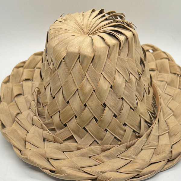 Hand-Woven Palm Hat - Eco-Friendly - Sun Protection - Unique Gift – Vintage 1988 Jamaica Handmade Hat