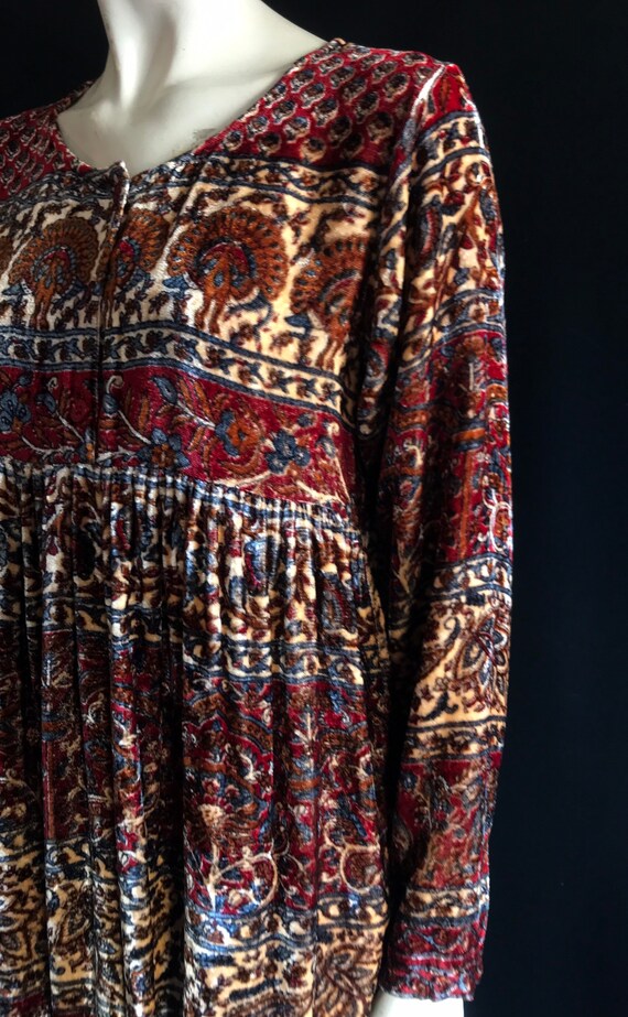Vintage 70's India Peacock Floral Elephant Paisley