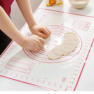 Small Non-Stick Rolling Dough Silicone Baking Mat Oven Kneading Scale Pad Sheet Glass Fiber Rolling Dough Cake Macaron Kitchen tool Pastry