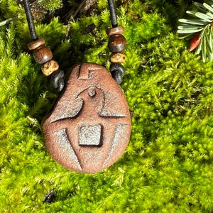 Eterisk oljediffusor, aromaterapihalsband, oljediffusor, forntida symbol, bohemisk chic, stengodshänge, #125.13