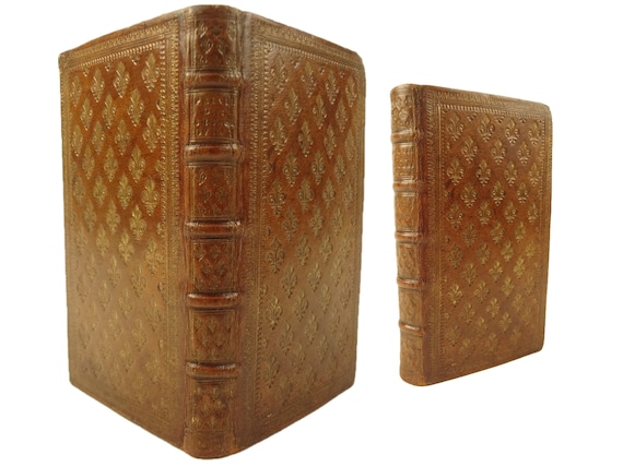 Fine bindings. 1672 Edit D'Union, Reglemens, et Privileges des Secretaires du Roy. Petit, Paris.