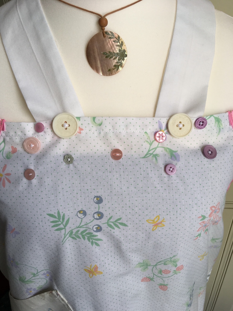 Overall Scrap Fabric UK Size 10-14 Hippy Dungaree Style Dress Bo-Ho Big Pocket WHITE Floral: Festival
