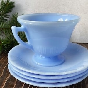 Sugar bowl | Delphite Blue VINTAGE PYREX | Canadian blue milk glass
