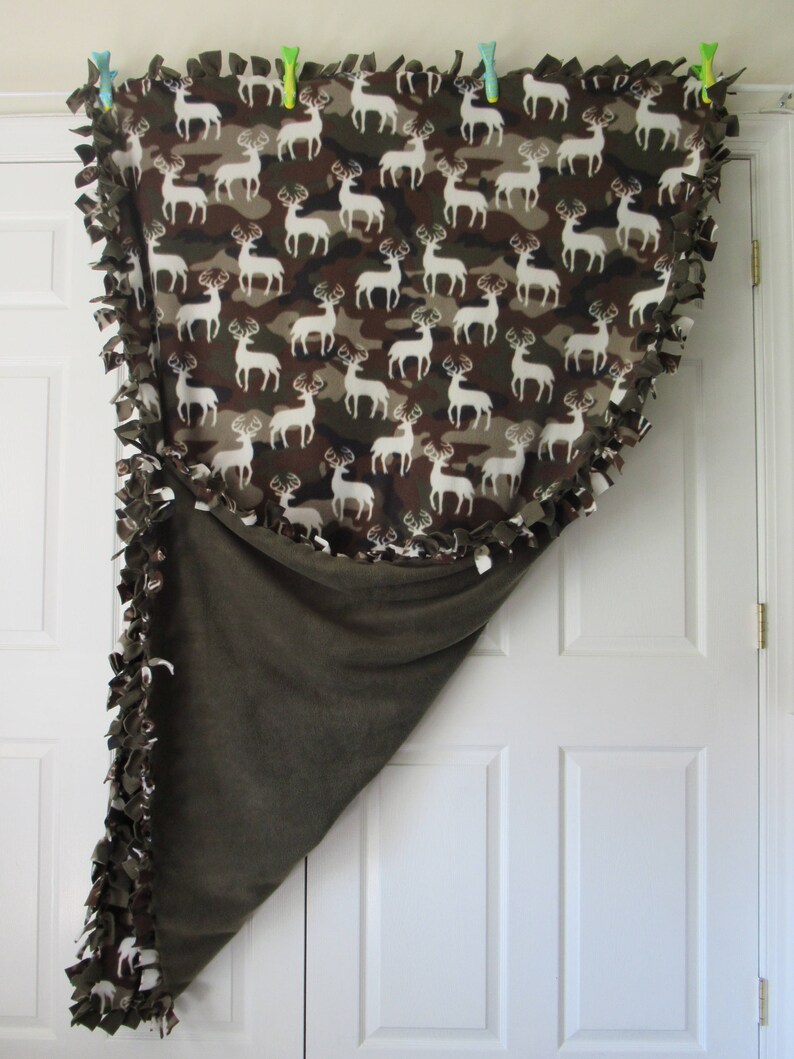 Deer /& Camo ~ No Sew Hand Tied Fleece Blanket