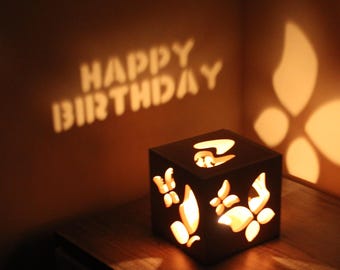 Regalo de cumpleaños personalizado para ella, regalos de cumpleaños para novia, ideas de regalos de cumpleaños para esposa, linterna de mariposa romántica personalizada