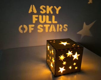 Caja de luz mágica de galaxia personalizada, regalo romántico para él y para ella, caja de mensaje personalizada para parejas, idea de regalo única