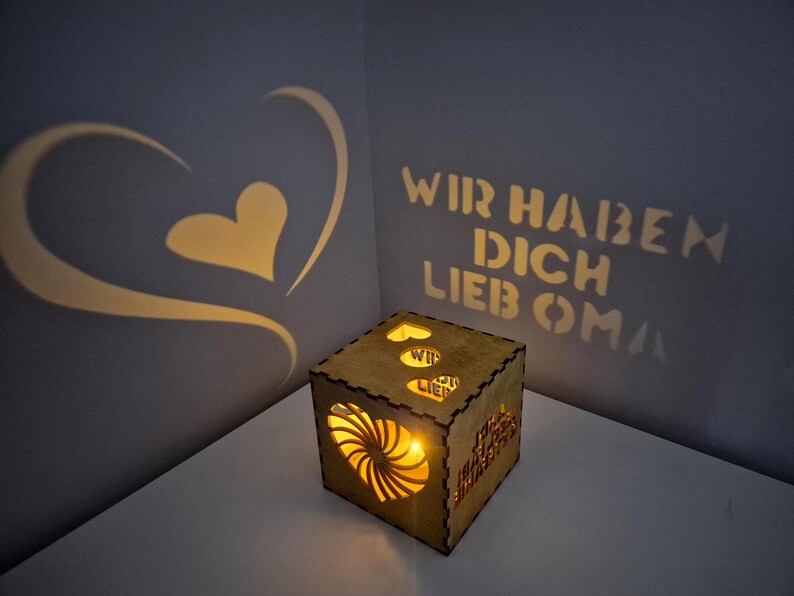 Personalisierte Leuchtbox für Oma | Weihnachtsgeschenk, Urgroßmutter Geschenk, Einweihungsgeschenk