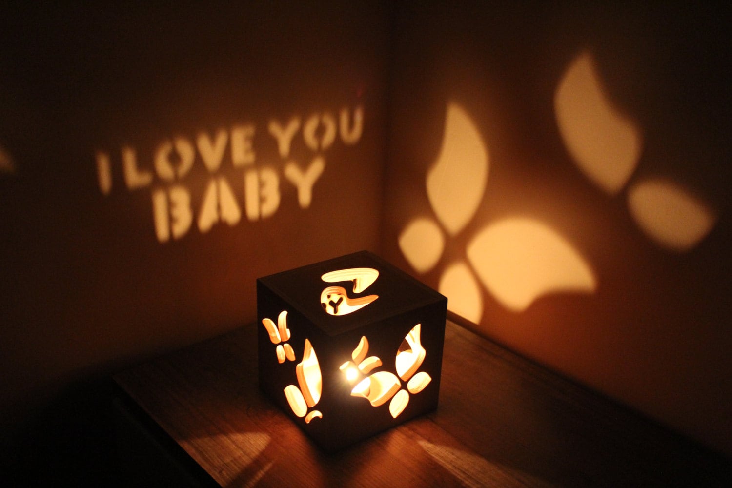 1pc, Cute Gifts For Girlfriends, Girlfriend Birthday Gifts From Boyfriend,  Unique Night Light With Love Quotes, Romantic Girlfriend Gift For Birthday